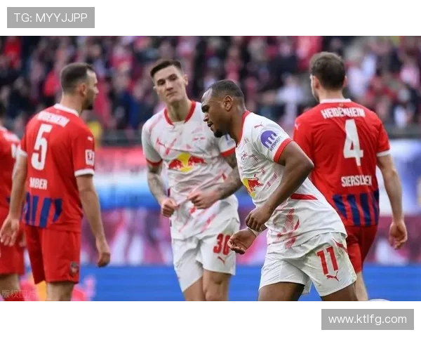 美因茨05俱乐部的崛起与挑战:从德甲新星到欧洲舞台的拼搏历程 美因茨05俱乐部的崛起与挑战:从德甲新星到欧洲舞台的拼搏历程