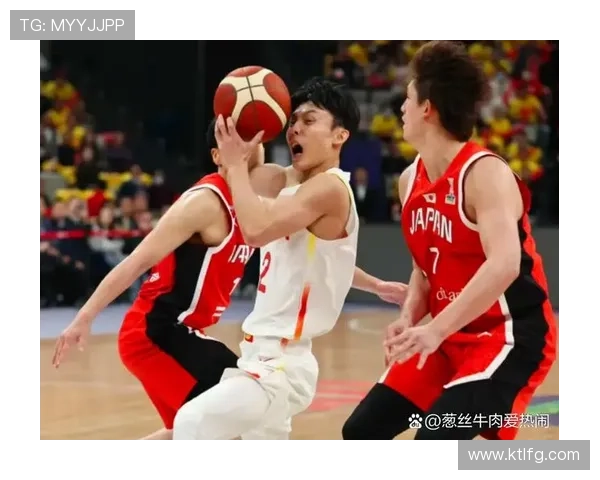 中国男篮逆袭胜日本晋级亚洲杯四强，展现强大团队实力