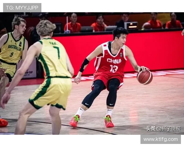 中国男篮迎战澳大利亚挑战赛展现全新阵容期待突破与进步 中国男篮迎战澳大利亚挑战赛展现全新阵容期待突破与进步