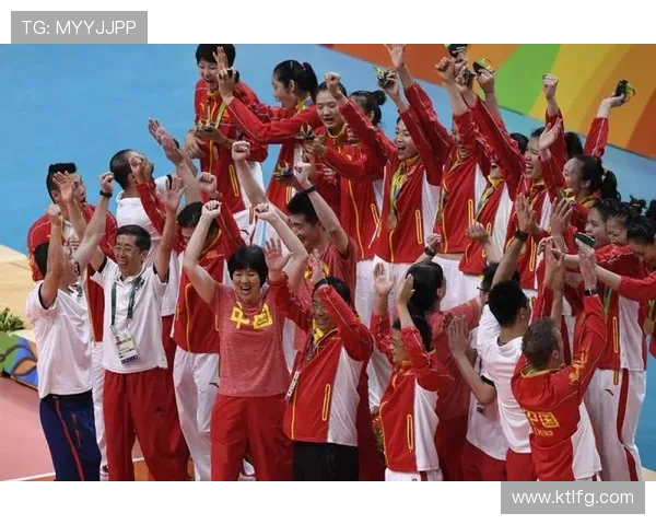 中国女排勇夺世界杯冠军强势挺进奥运赛场掀起全民热血激情