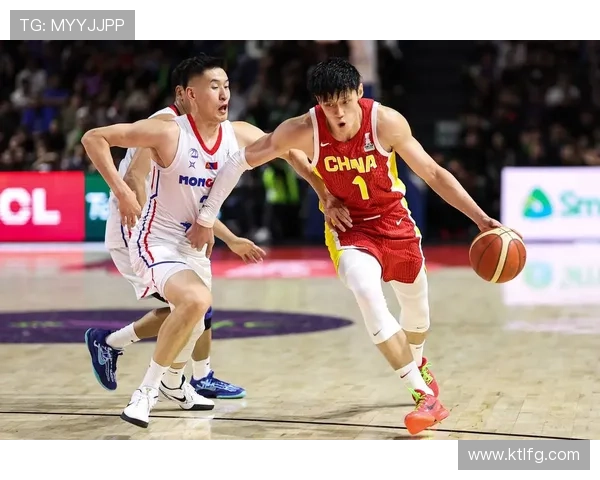 中国男篮逆袭战胜澳大利亚挺进世界杯四强 关键时刻体现团队实力
