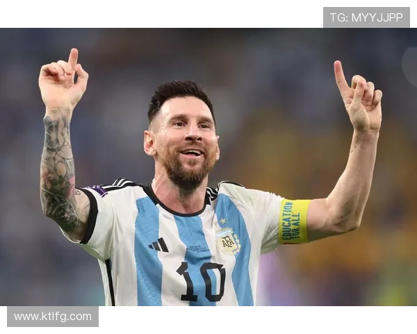 梅西携手队友力克对手，成功带领球队晋级世界杯四强